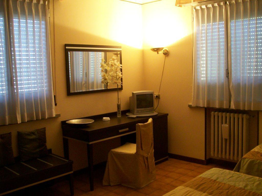 Hotel La Rosta Reggio Emilia Exteriör bild